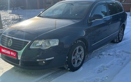 Volkswagen Passat B6, 2007 год, 700 000 рублей, 2 фотография