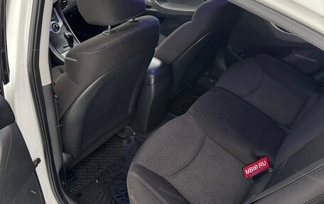 Hyundai Avante, 2011 год, 800 000 рублей, 10 фотография