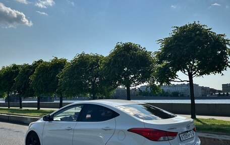 Hyundai Avante, 2011 год, 800 000 рублей, 16 фотография