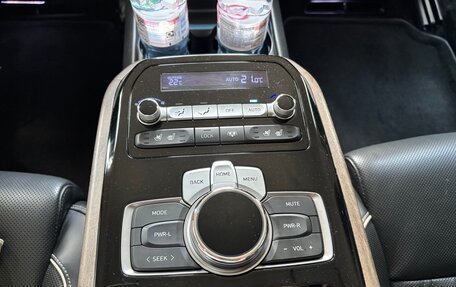 Genesis G90 I рестайлинг, 2021 год, 5 270 000 рублей, 12 фотография