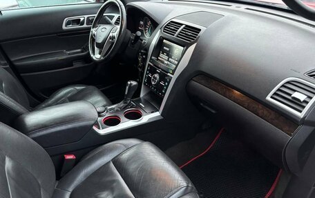 Ford Explorer VI, 2013 год, 1 200 000 рублей, 19 фотография