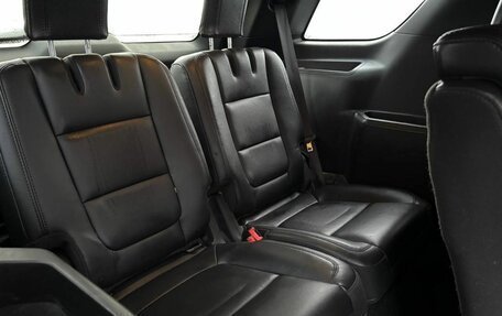 Ford Explorer VI, 2013 год, 1 200 000 рублей, 22 фотография