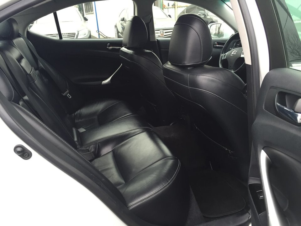 Lexus IS II рестайлинг 2, 2012 год, 440 000 рублей, 3 фотография