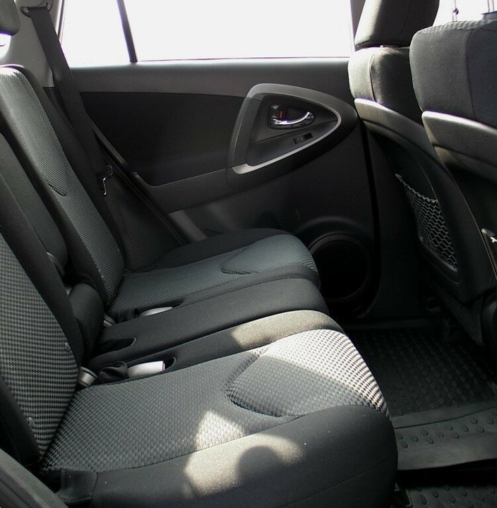 Toyota RAV4 CA30 рестайлинг, 2012 год, 400 000 рублей, 10 фотография