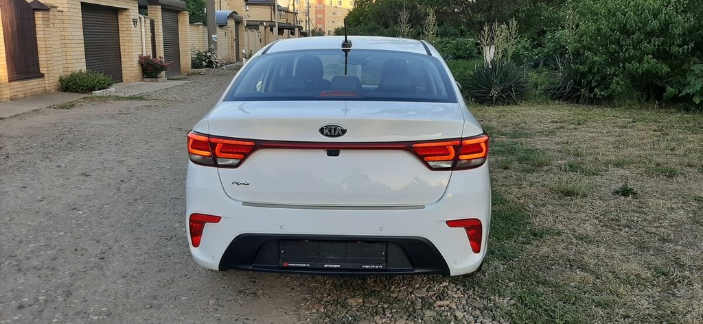 KIA Rio IV, 2021 год, 370 000 рублей, 10 фотография