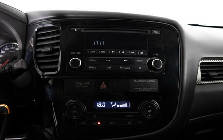 Mitsubishi Outlander III рестайлинг 3, 2018 год, 1 649 000 рублей, 12 фотография