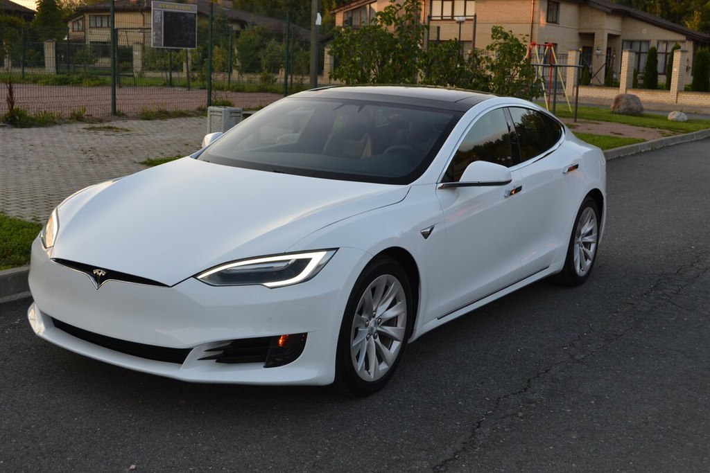 Tesla Model S I рестайлинг, 2016 год, 800 000 рублей, 6 фотография