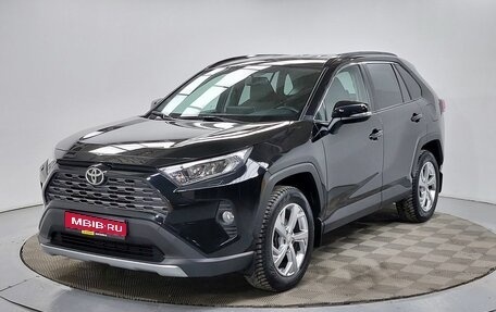 Toyota RAV4, 2021 год, 3 649 000 рублей, 1 фотография