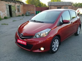 Toyota Yaris III, 2013 год, 300 000 рублей, 1 фотография