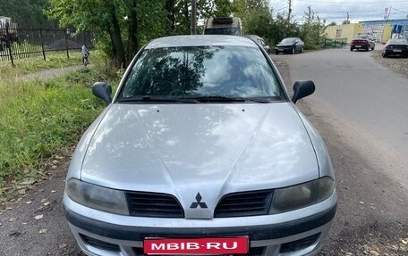 Mitsubishi Carisma I, 2003 год, 160 000 рублей, 1 фотография