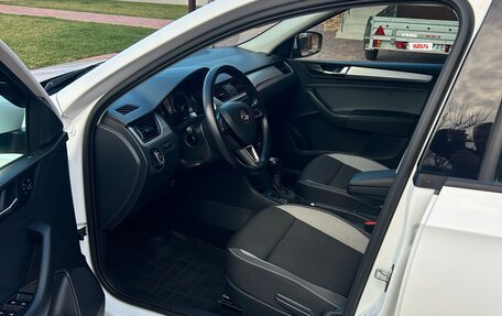 Skoda Rapid I, 2018 год, 1 300 000 рублей, 14 фотография