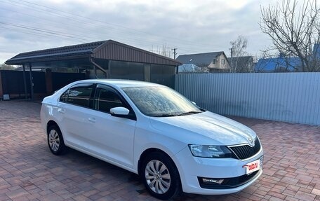 Skoda Rapid I, 2018 год, 1 300 000 рублей, 3 фотография