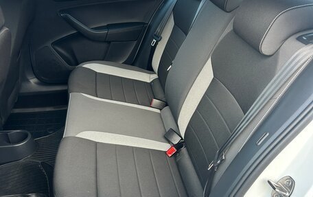 Skoda Rapid I, 2018 год, 1 300 000 рублей, 23 фотография