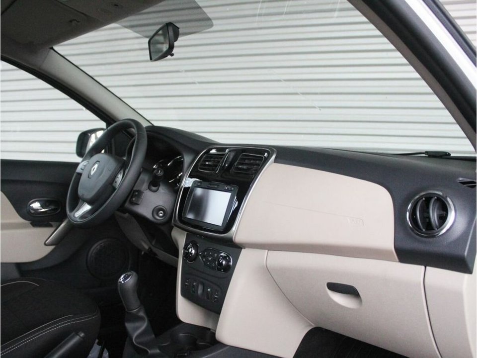 Renault Logan II рестайлинг, 2020 год, 300 000 рублей, 4 фотография