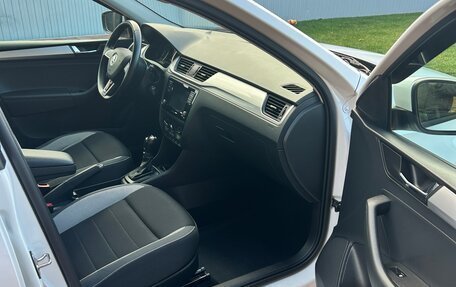 Skoda Rapid I, 2018 год, 1 300 000 рублей, 28 фотография