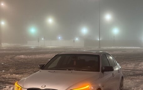 BMW 5 серия, 2003 год, 850 000 рублей, 14 фотография