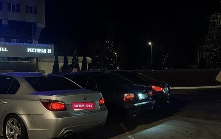 BMW 5 серия, 2003 год, 850 000 рублей, 13 фотография