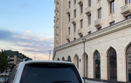 Toyota Land Cruiser 200, 2018 год, 8 000 000 рублей, 12 фотография