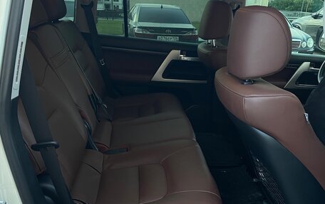 Toyota Land Cruiser 200, 2018 год, 8 000 000 рублей, 11 фотография