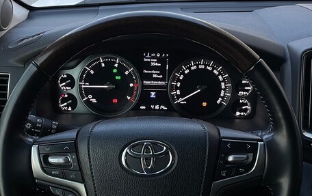 Toyota Land Cruiser 200, 2018 год, 8 000 000 рублей, 14 фотография