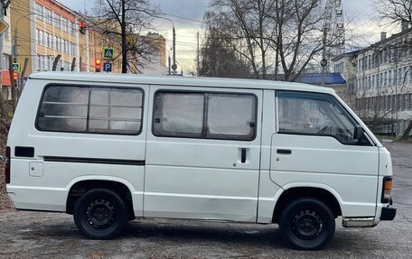 Toyota HiAce H50 H60 H70, 1989 год, 375 000 рублей, 4 фотография