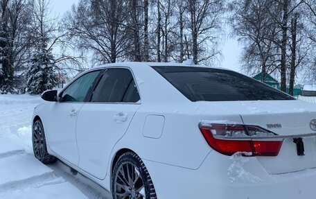 Toyota Camry, 2016 год, 1 840 000 рублей, 7 фотография