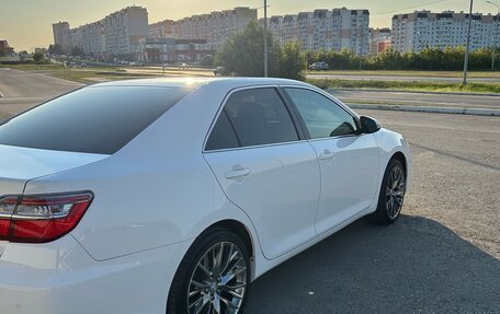 Toyota Camry, 2016 год, 1 840 000 рублей, 15 фотография