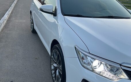 Toyota Camry, 2016 год, 1 840 000 рублей, 13 фотография