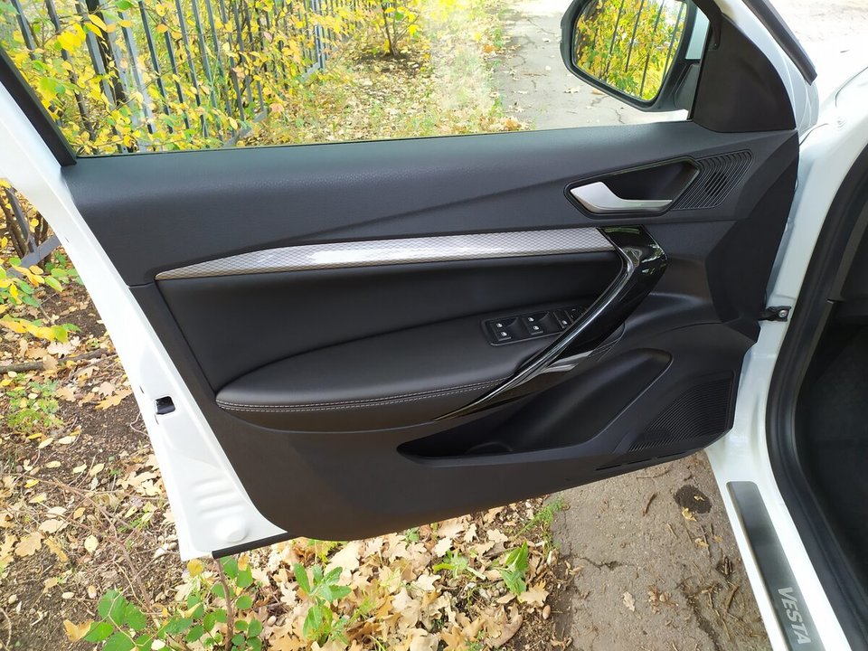 ВАЗ (LADA) Vesta I, 2023 год, 360 000 рублей, 10 фотография