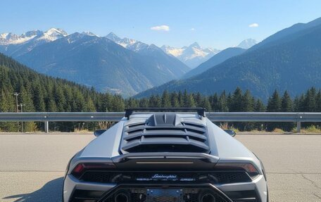 Lamborghini Huracán, 2024 год, 54 900 000 рублей, 3 фотография