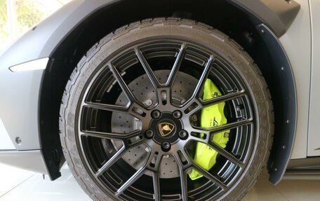 Lamborghini Huracán, 2024 год, 54 900 000 рублей, 11 фотография