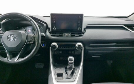 Toyota RAV4, 2021 год, 3 649 000 рублей, 12 фотография