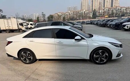 Hyundai Elantra, 2022 год, 1 188 000 рублей, 4 фотография