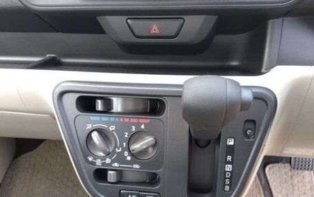 Toyota Passo III, 2017 год, 950 000 рублей, 8 фотография