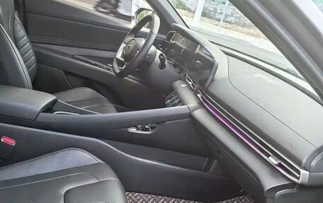 Hyundai Elantra, 2022 год, 1 288 000 рублей, 9 фотография