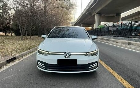 Volkswagen Golf VIII, 2021 год, 1 850 000 рублей, 2 фотография