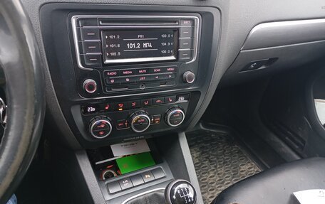 Volkswagen Jetta VI, 2013 год, 720 000 рублей, 9 фотография