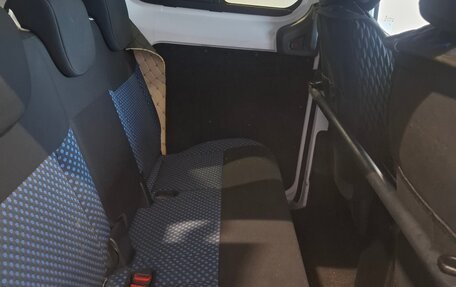 Nissan NV200, 2018 год, 1 650 000 рублей, 15 фотография