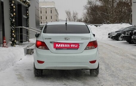 Hyundai Solaris II рестайлинг, 2012 год, 655 000 рублей, 4 фотография