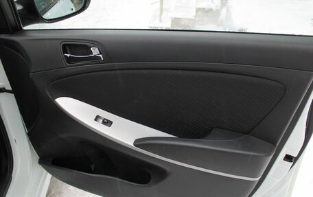 Hyundai Solaris II рестайлинг, 2012 год, 655 000 рублей, 14 фотография