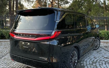 Lexus LM, 2025 год, 21 990 000 рублей, 3 фотография