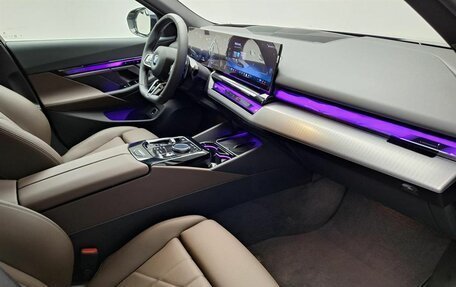 BMW 5 серия, 2025 год, 10 250 000 рублей, 2 фотография