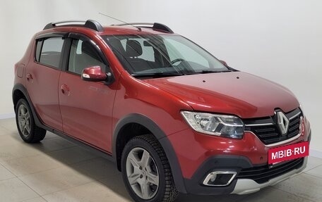 Renault Sandero II рестайлинг, 2021 год, 1 250 000 рублей, 2 фотография