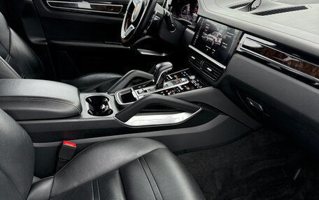 Porsche Cayenne III, 2019 год, 10 370 000 рублей, 7 фотография