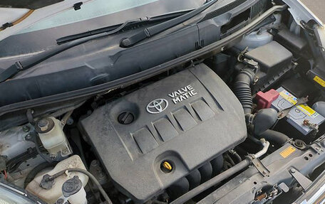 Toyota ISis I, 2013 год, 1 200 000 рублей, 17 фотография