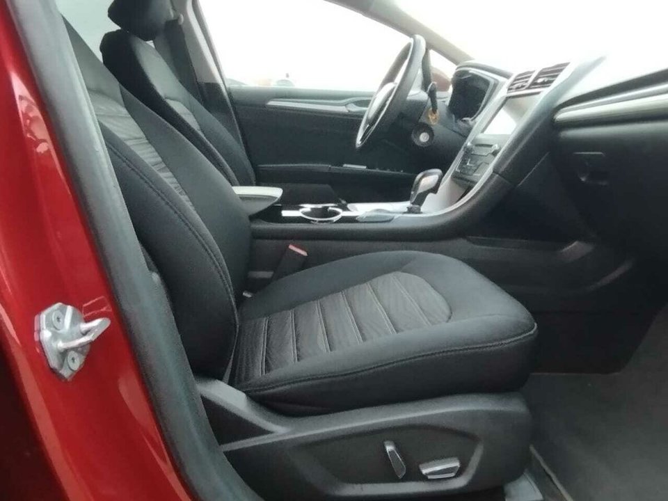 Ford Fusion (North America) II, 2015 год, 300 000 рублей, 7 фотография