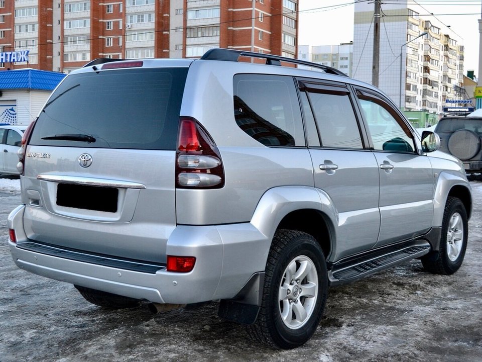Toyota Land Cruiser Prado 120 рестайлинг, 2009 год, 440 000 рублей, 2 фотография