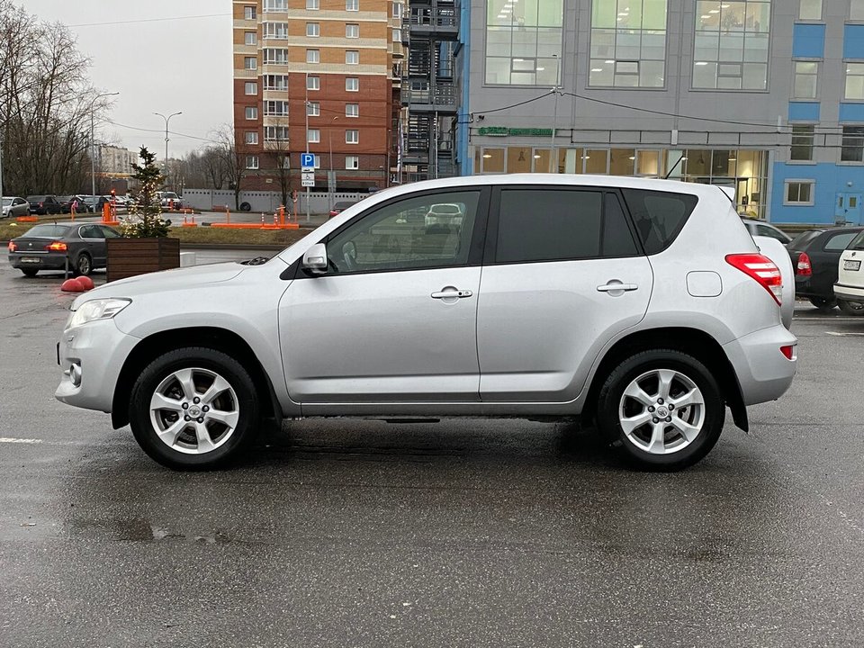 Toyota RAV4 CA30 рестайлинг, 2011 год, 250 000 рублей, 10 фотография