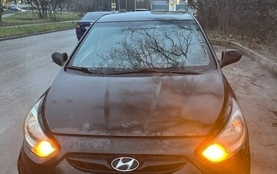 Hyundai Solaris II рестайлинг, 2013 год, 450 000 рублей, 1 фотография