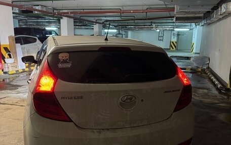 Hyundai Solaris II рестайлинг, 2012 год, 850 000 рублей, 6 фотография